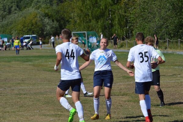 Tre lag vidare i Norway Cup