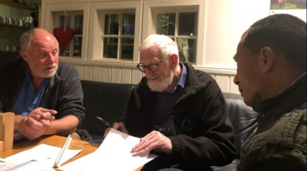Rolf Knudsen koronafast på Vatne