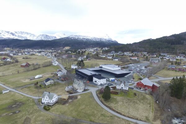 Tennfjordbygda er ein god plass for barnehage og treng ein møteplass