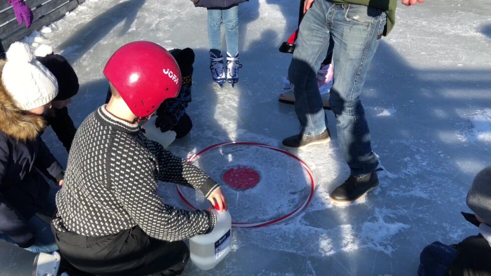 Skøyteis i ballbingen