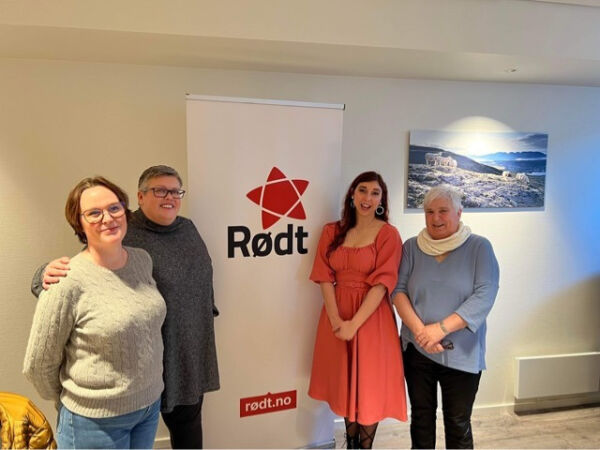 Raudt med kvinnekvartett på topp