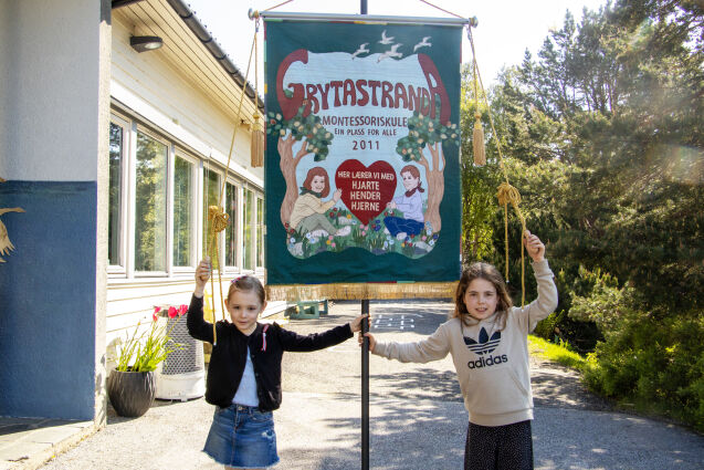 Skulen har fått ny fane i tide til nasjonaldagen