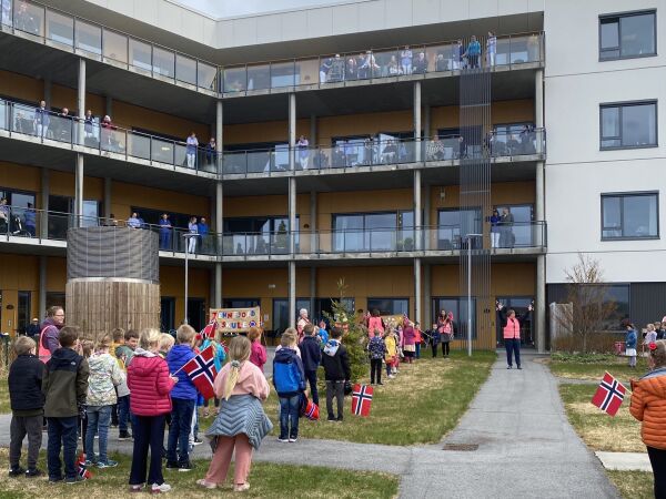 Hurra - kvardag og fest på ein gong