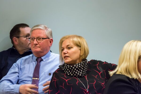 Ønsker klarheit i fiberutbygginga på øyane