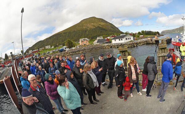 Døypte arbeidsbåt  til oppdrettsanlegg ved Lepsøy