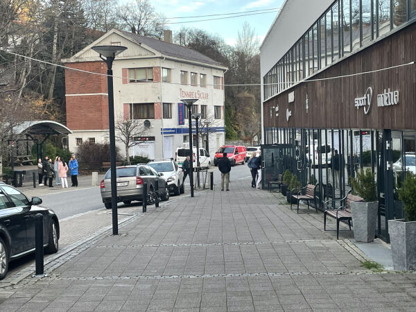Alarm i Brattvåg sentrum