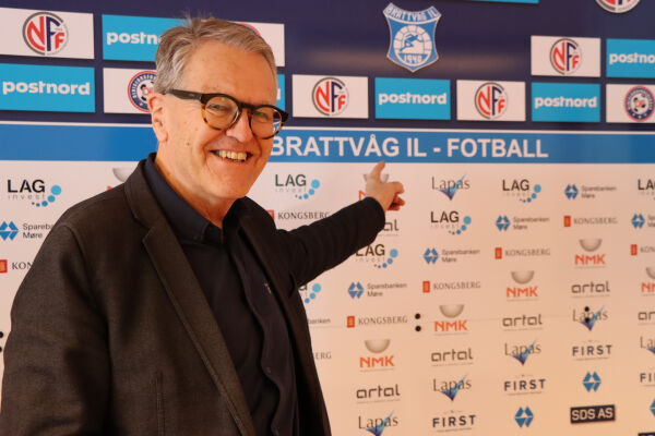 Vågnes held fram som leiar