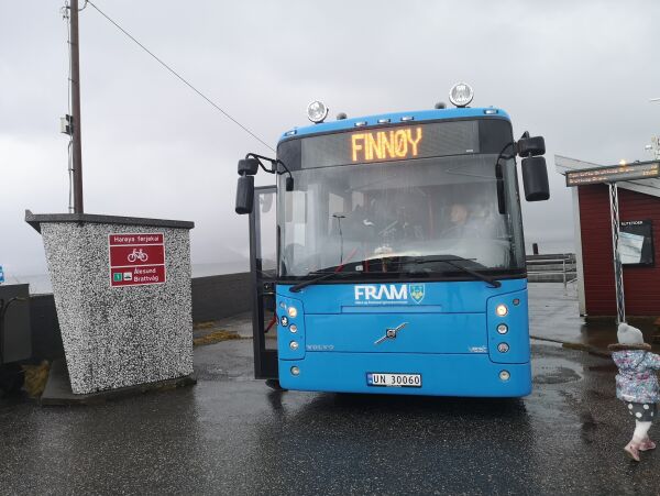 Ti bussavgangar dagleg over Nordøyvegen
