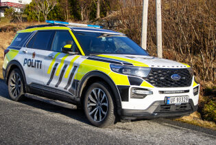 Bil stolen på Longva: – Høyrde bilen starte opp og køyre av gårde