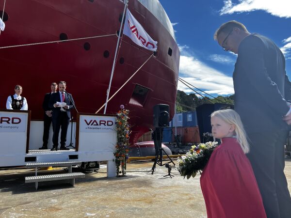 Norwind Breeze døypt