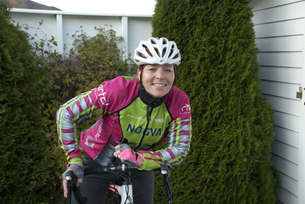 Elin skal sykle frå Norge til Paris