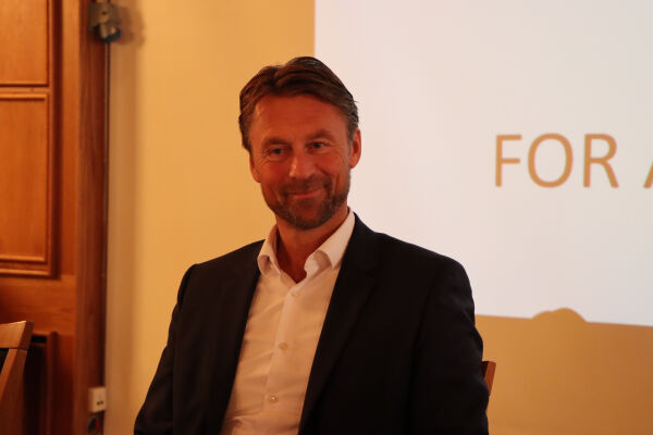 – Kort svarfrist legg føringar