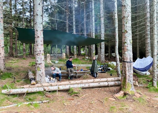 Ta med søppelet og grav ned din eigen drit