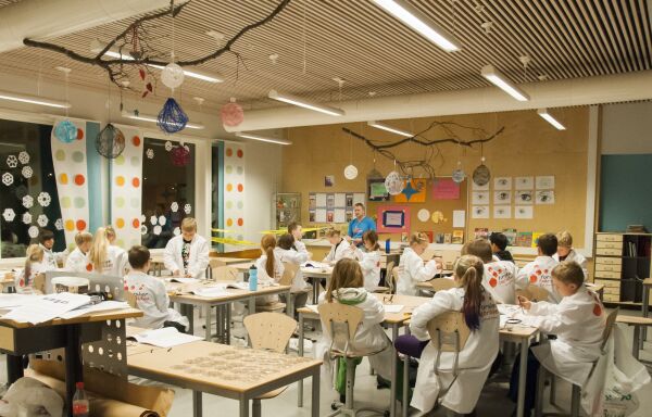 No kan unge «forskarar» delta på sommarlab i Brattvåg