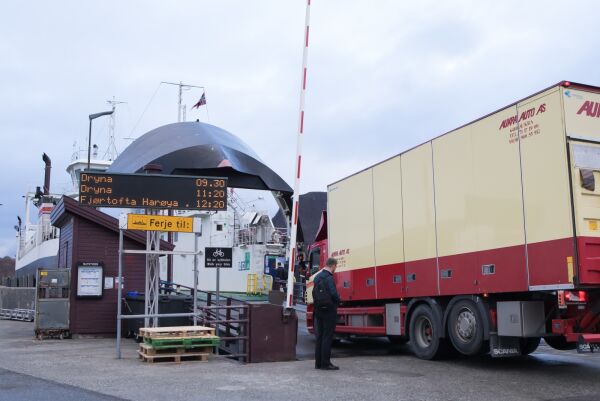 Fergefinansiering, fergetakster og AutoPASS-takstregulativ på fergene