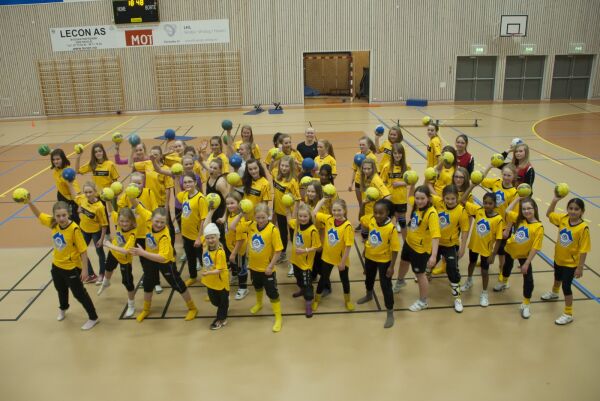 Liten familie i stort hus