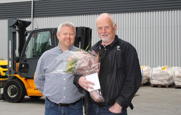 Har vore trufast avisbod i 33 år
