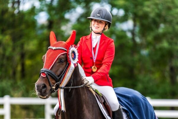 Alma (14) frå Tennfjord vart kretsmeister