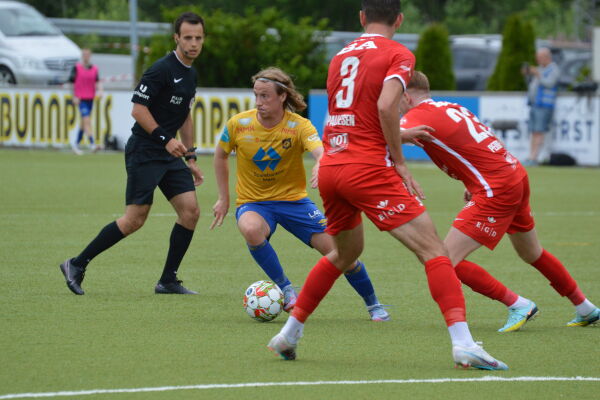 På felgen i tabellbotn til ferien