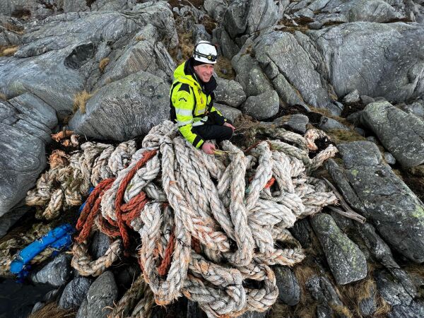 Trossa på Fjørtoftneset veg 1300 kilo