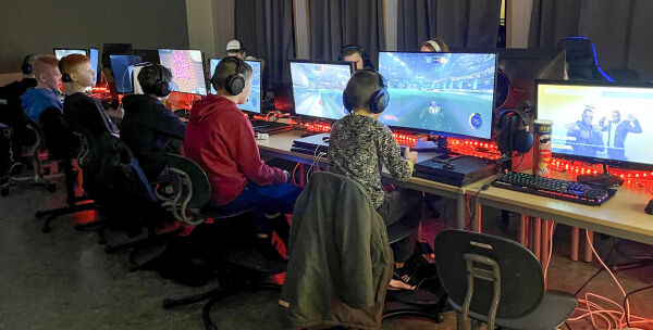 LAN og diskotek på Flem skule
