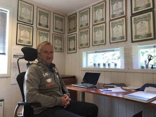 Han var både elska og mindre likt som AaFK-leiar gjennom 23 år som klubben sin leiar