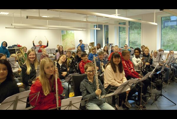 Stormønstring av unge musikantar
