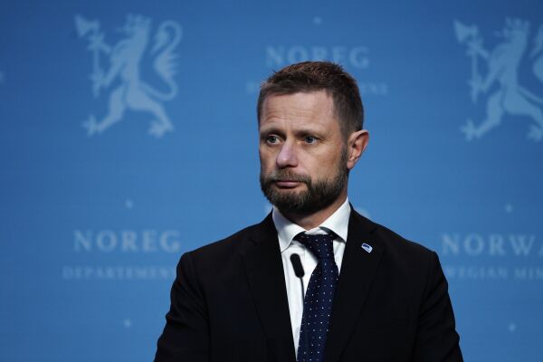 Høie: Vaksine mot covid-19 blir gratis
