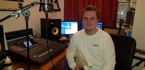 Brattvågar med plateslepp på Spotify