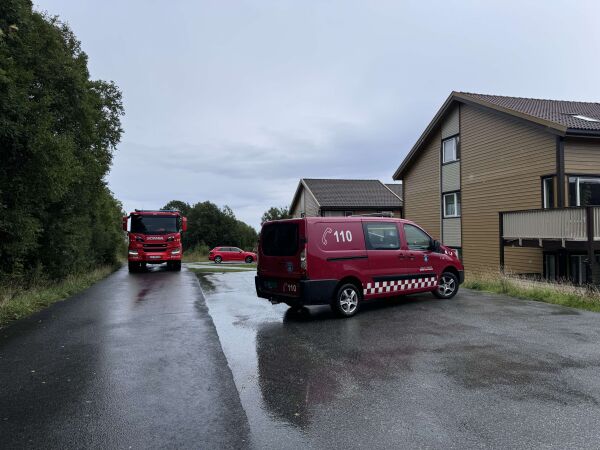 Rykka ut til brann i Brattvåg