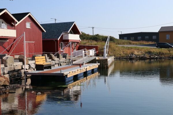 Opnar opp for camping og fritidsreiser med båt, men held felles sanitæranlegg stengde