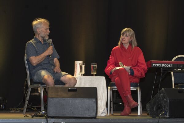Konsert med LIZZ og Fuglevoktaren på vakt