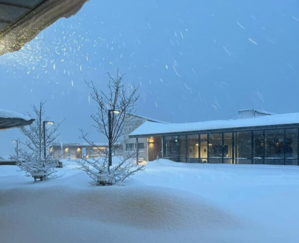 Dagsenter stengt på  grunn av snømengdene